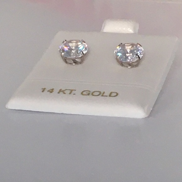 OFFERS WELCOMED - 14k white gold cz earrings - Picture 2 of 7